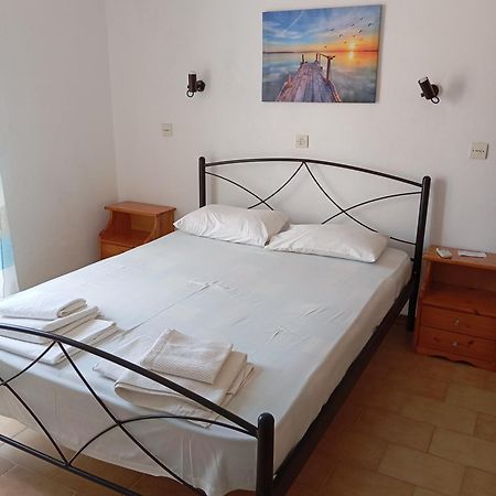 George Rooms Votsi  Екстер'єр фото