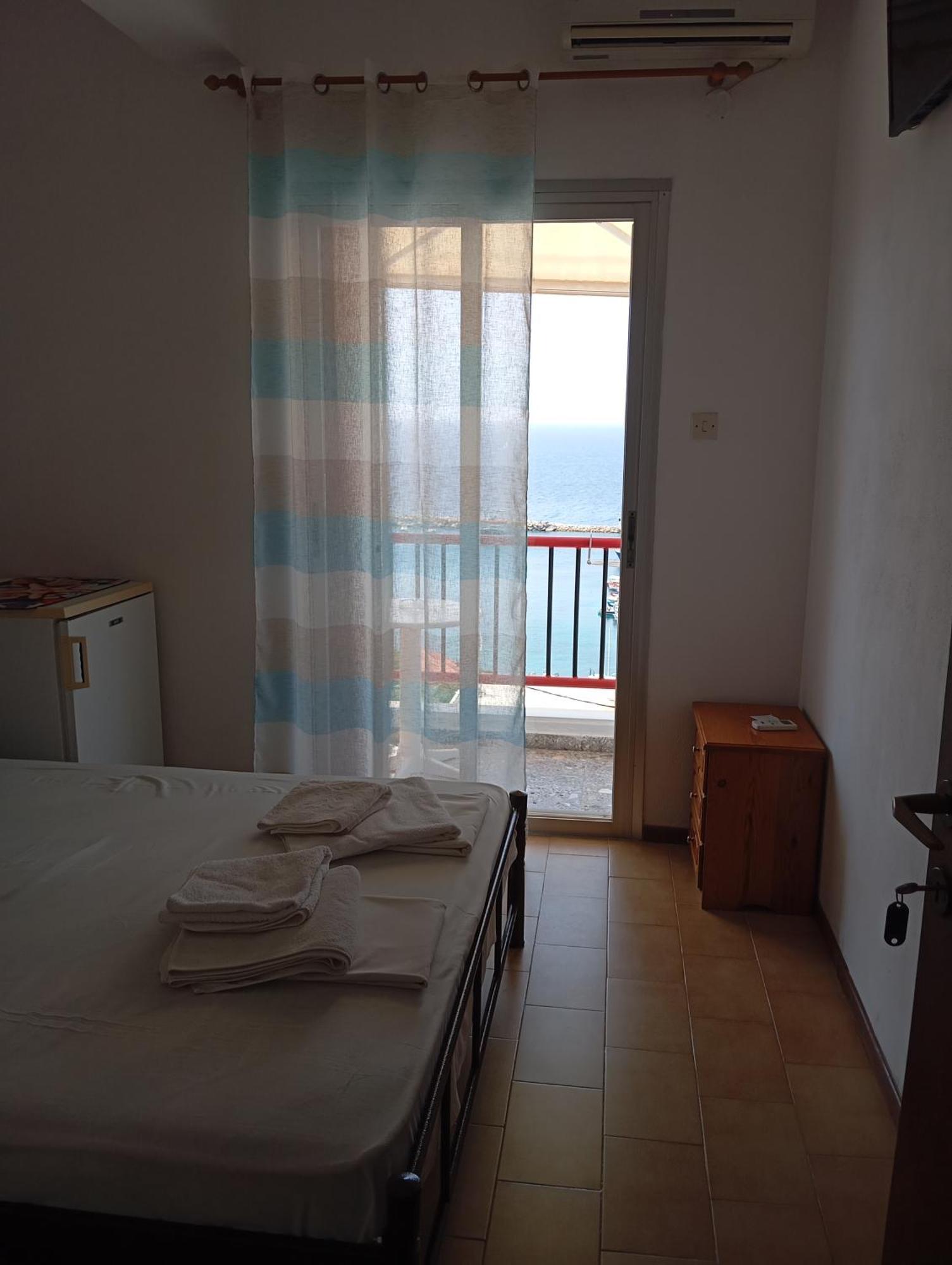 George Rooms Votsi  Екстер'єр фото
